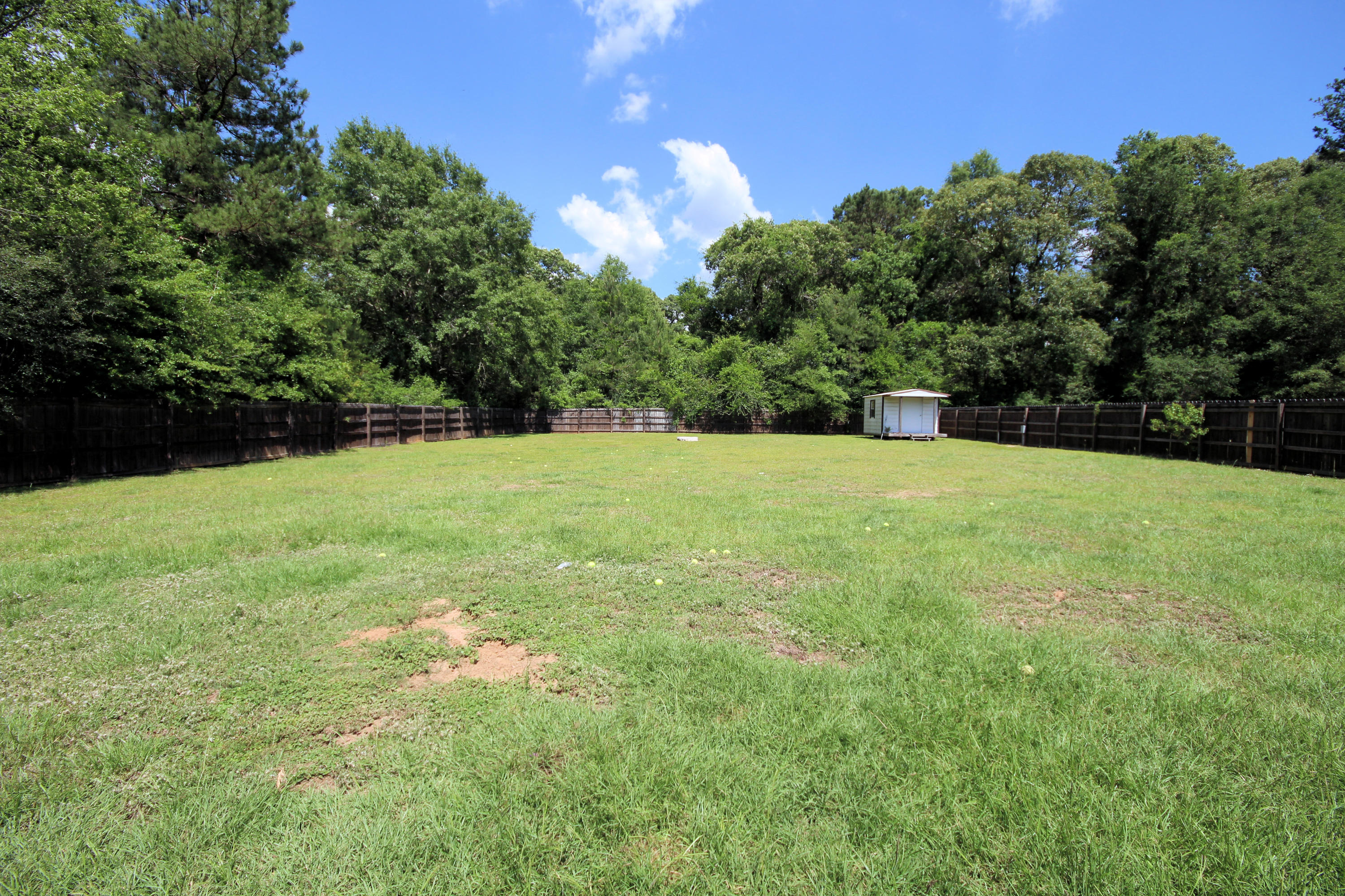 5819 Roberts Road Crestview, FL 32536 - Photo 30 of 36 a view of an outdoor space and a yard