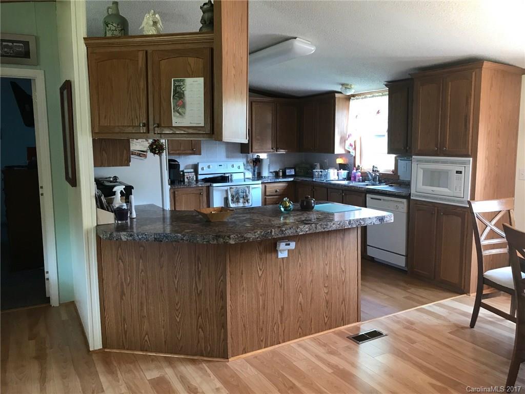 124 Country Lane Rutherfordton, NC 28139 - Photo 5 of 10