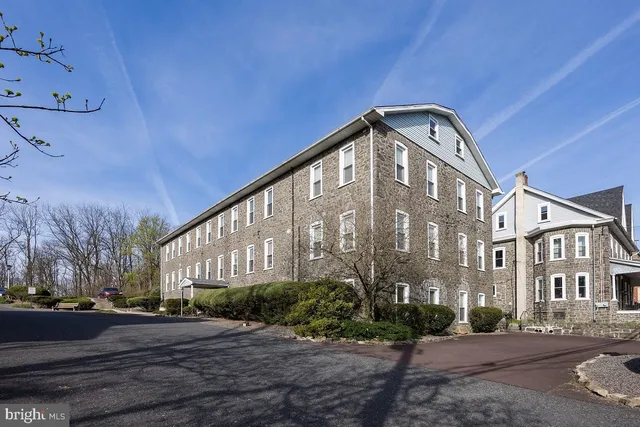 $1,350 | 3183 Main Street, Unit 3, Green Lane, PA 18054