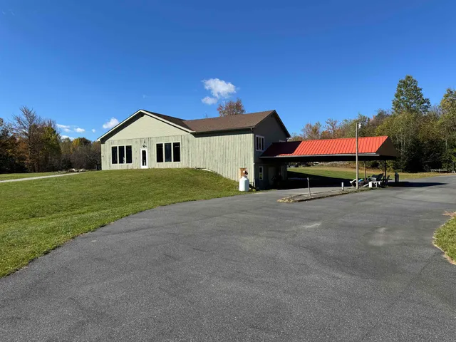 $375,000 | 1781 Vermont Rte 100, Hyde Park, VT 05655