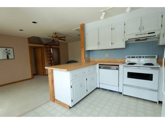 386 Ruby Raymond Road Waterbury, VT 05677 - Photo 12 of 17