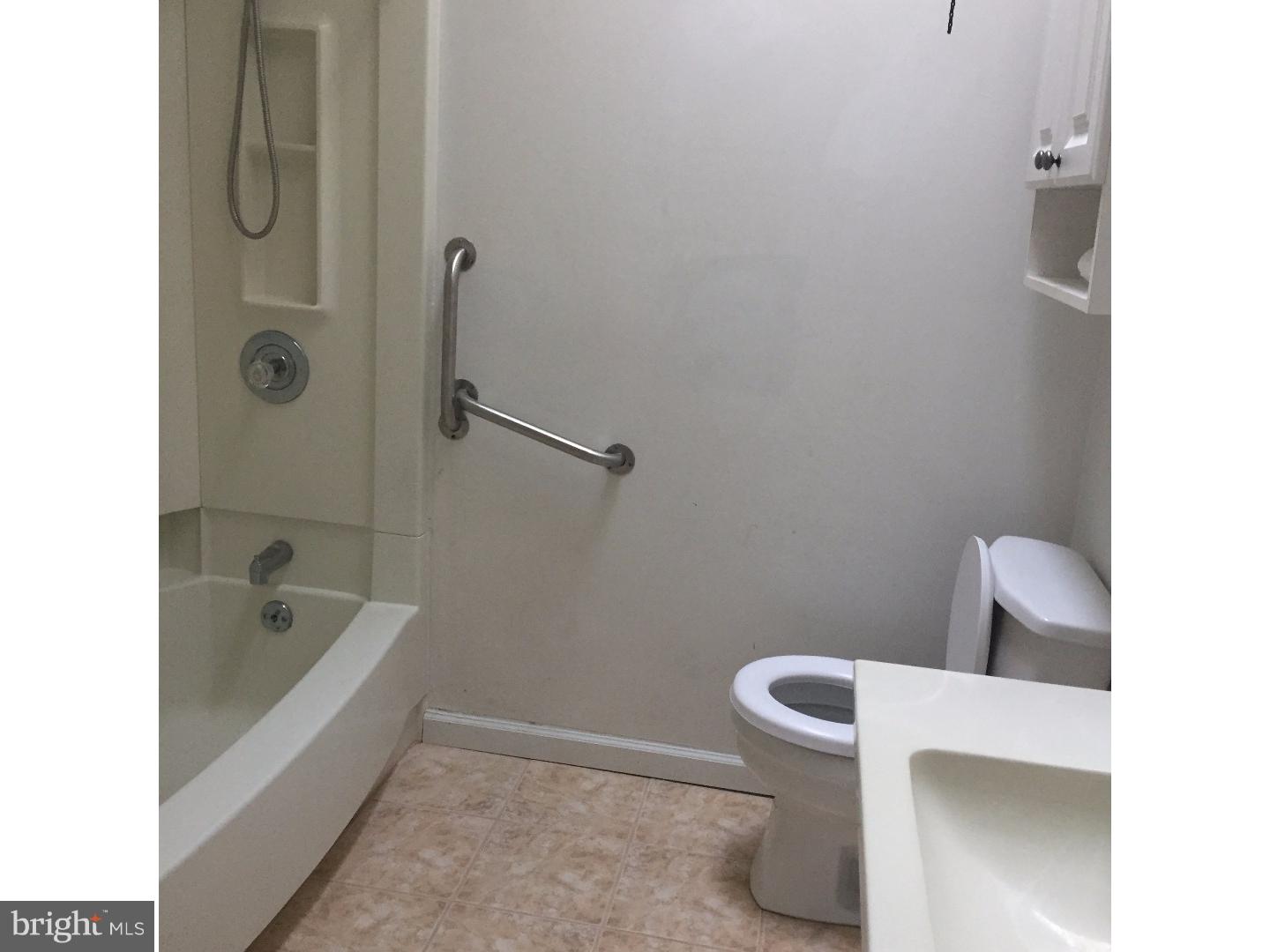 174 Springton Road Upper Darby, PA 19082 - Photo 4 of 13