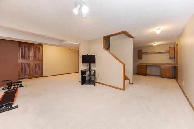 a view of entrance of the house