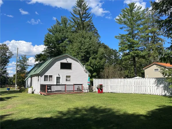 $250,000 | 232 Lake Shore Drive North, Maryland, NY 12116