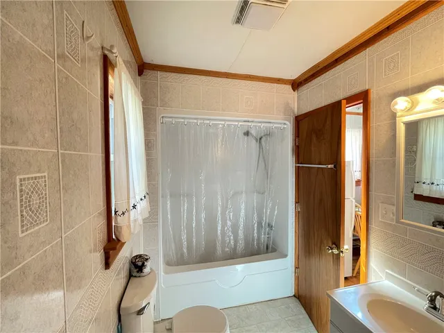 $250,000 | 232 Lake Shore Drive North, Maryland, NY 12116