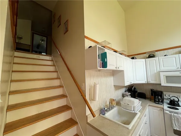 $250,000 | 232 Lake Shore Drive North, Maryland, NY 12116