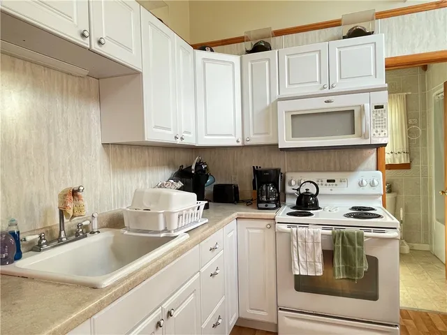 $250,000 | 232 Lake Shore Drive North, Maryland, NY 12116