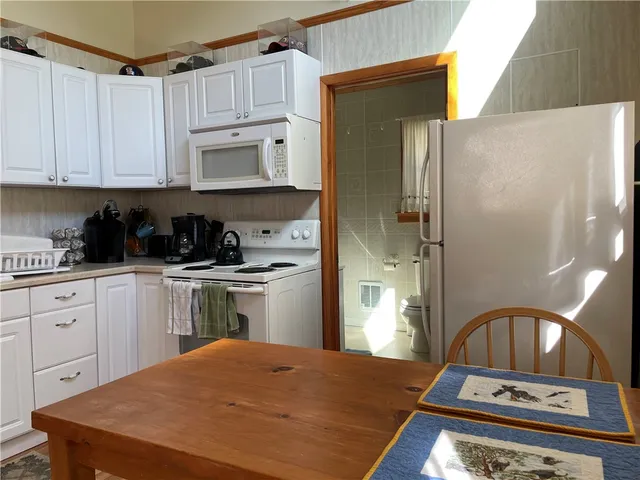 $250,000 | 232 Lake Shore Drive North, Maryland, NY 12116