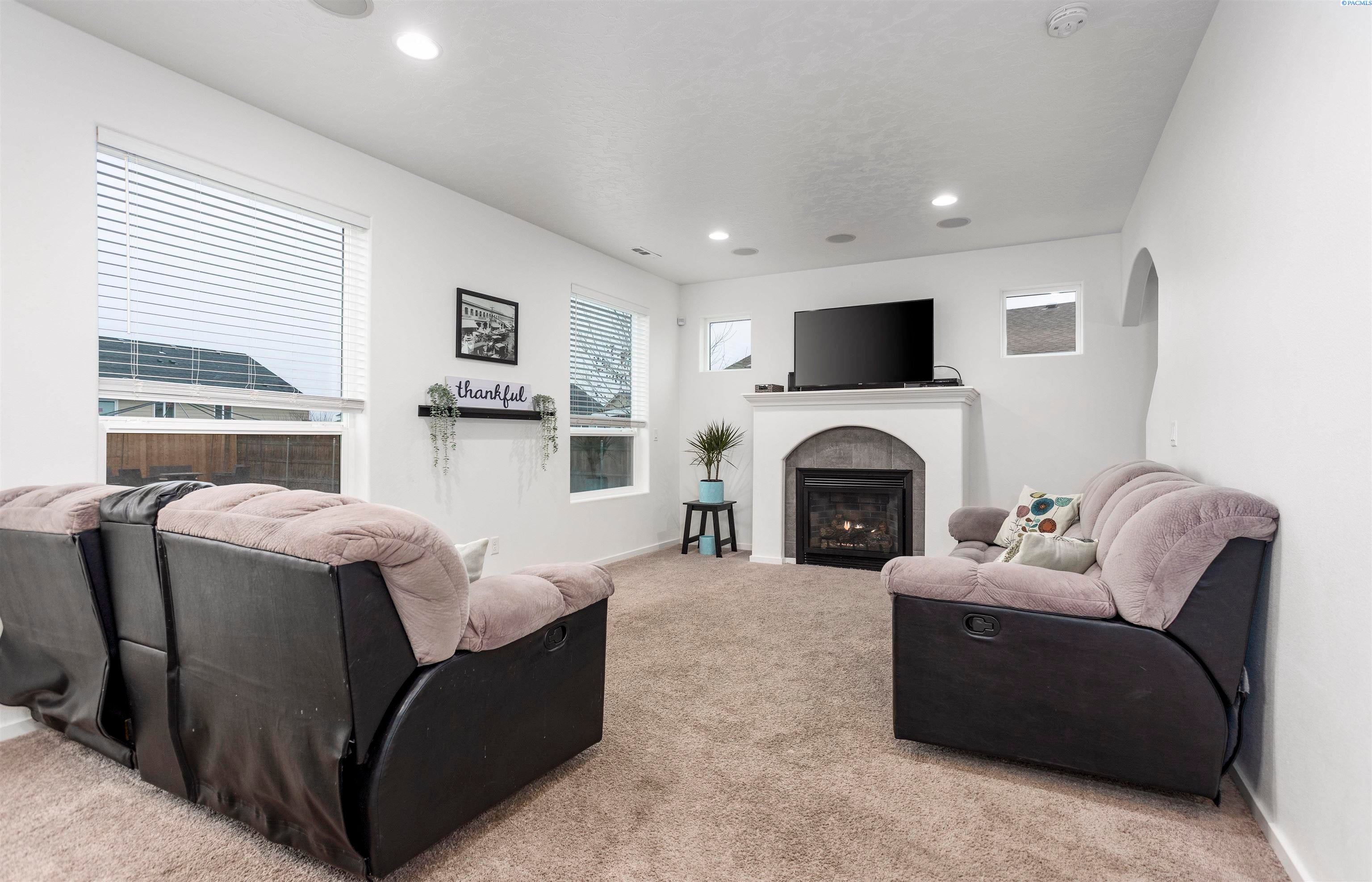 6118 Ramus Lane Pasco, WA 99301 - Photo 4 of 29 Gallery Image 4