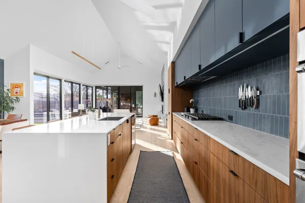 $2,200,000 | 7502 St Louis Street, Austin, TX 78757