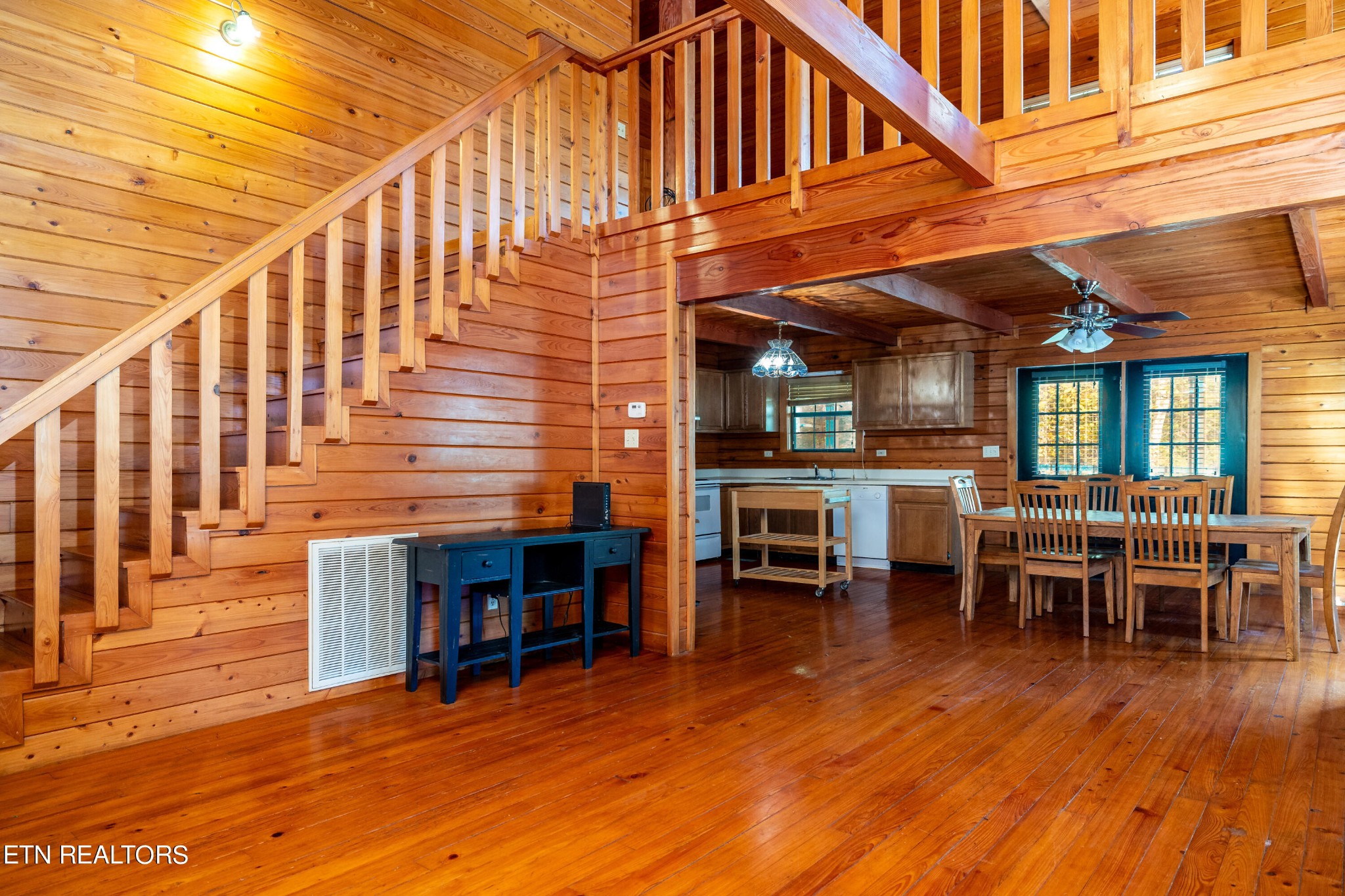 126 Mountain Loft Road Townsend, TN 37882 - Photo 4 of 42 Gallery Image 4