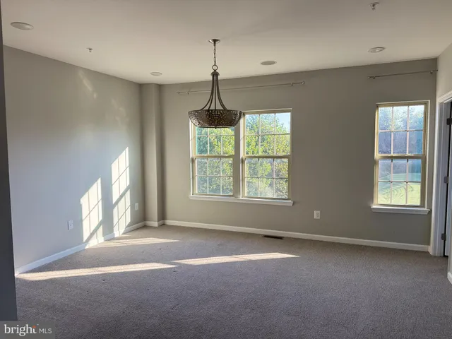 $2,500 | 5826 Oakdale Vlg Road, Ijamsville, MD 21754