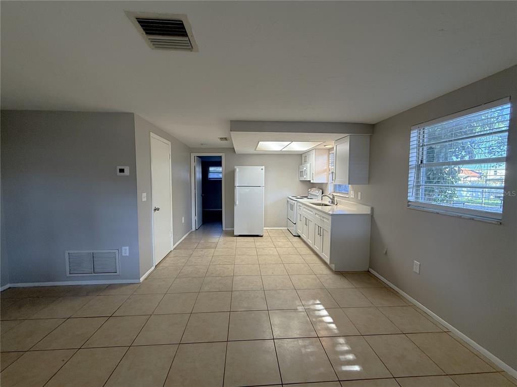 611 Osceola Road Nokomis, FL 34275 - Photo 2 of 14