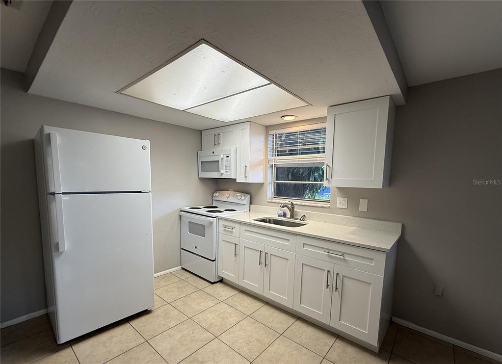 611 Osceola Road Nokomis, FL 34275 - Photo 6 of 14