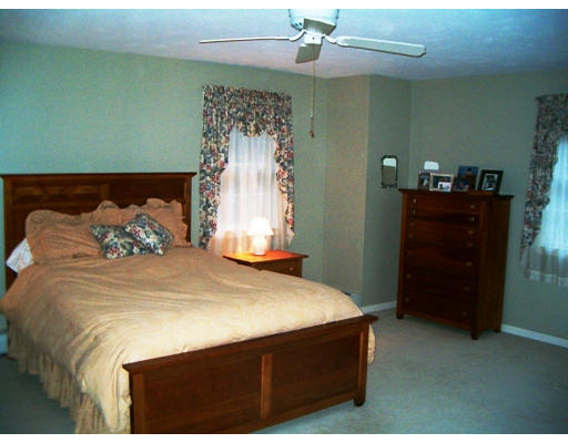3 Wamsutta Ridge Road Charlton, MA 01507 - Photo 13 of 24