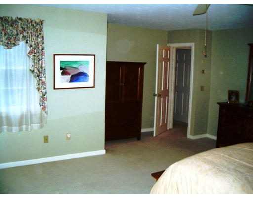 3 Wamsutta Ridge Road Charlton, MA 01507 - Photo 14 of 24