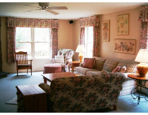 3 Wamsutta Ridge Road Charlton, MA 01507 - Photo 5 of 24