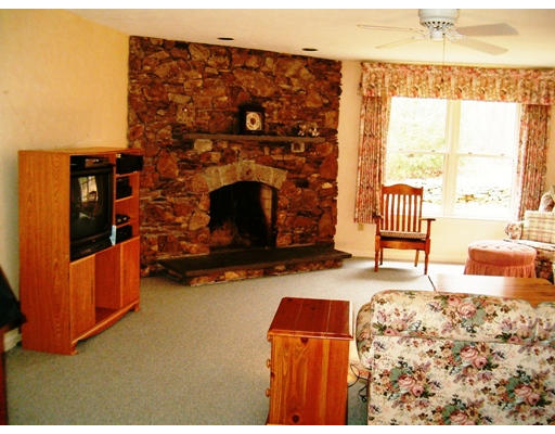 3 Wamsutta Ridge Road Charlton, MA 01507 - Photo 6 of 24