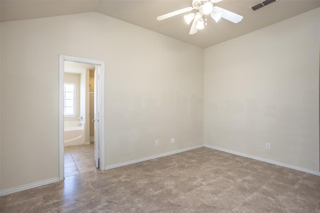 3511 Austin Street Gainesville, TX 76240 - Photo 15 of 25