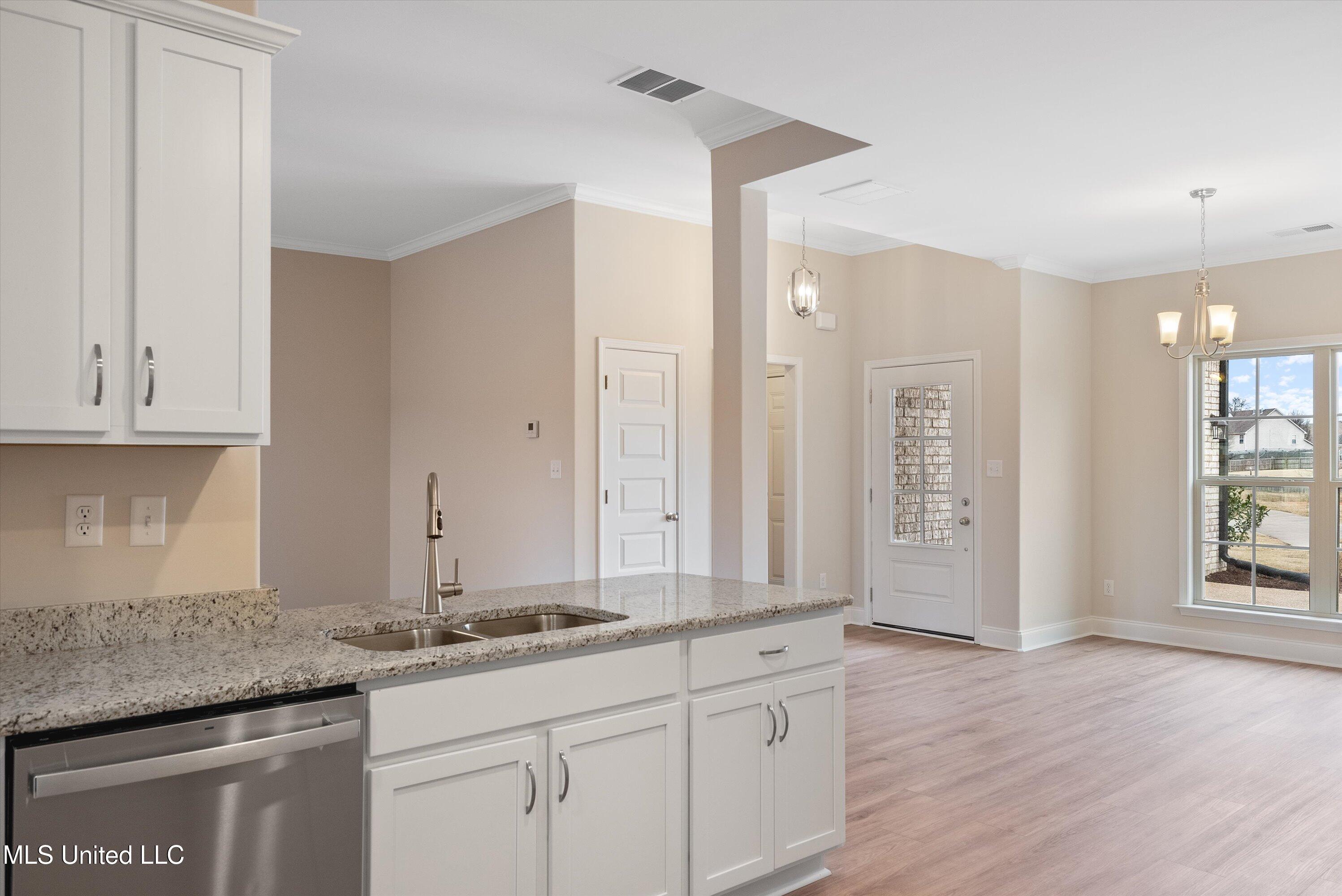 1668 Ryker Road Southaven, MS 38672 - Photo 9 of 29 09-DSC02576
