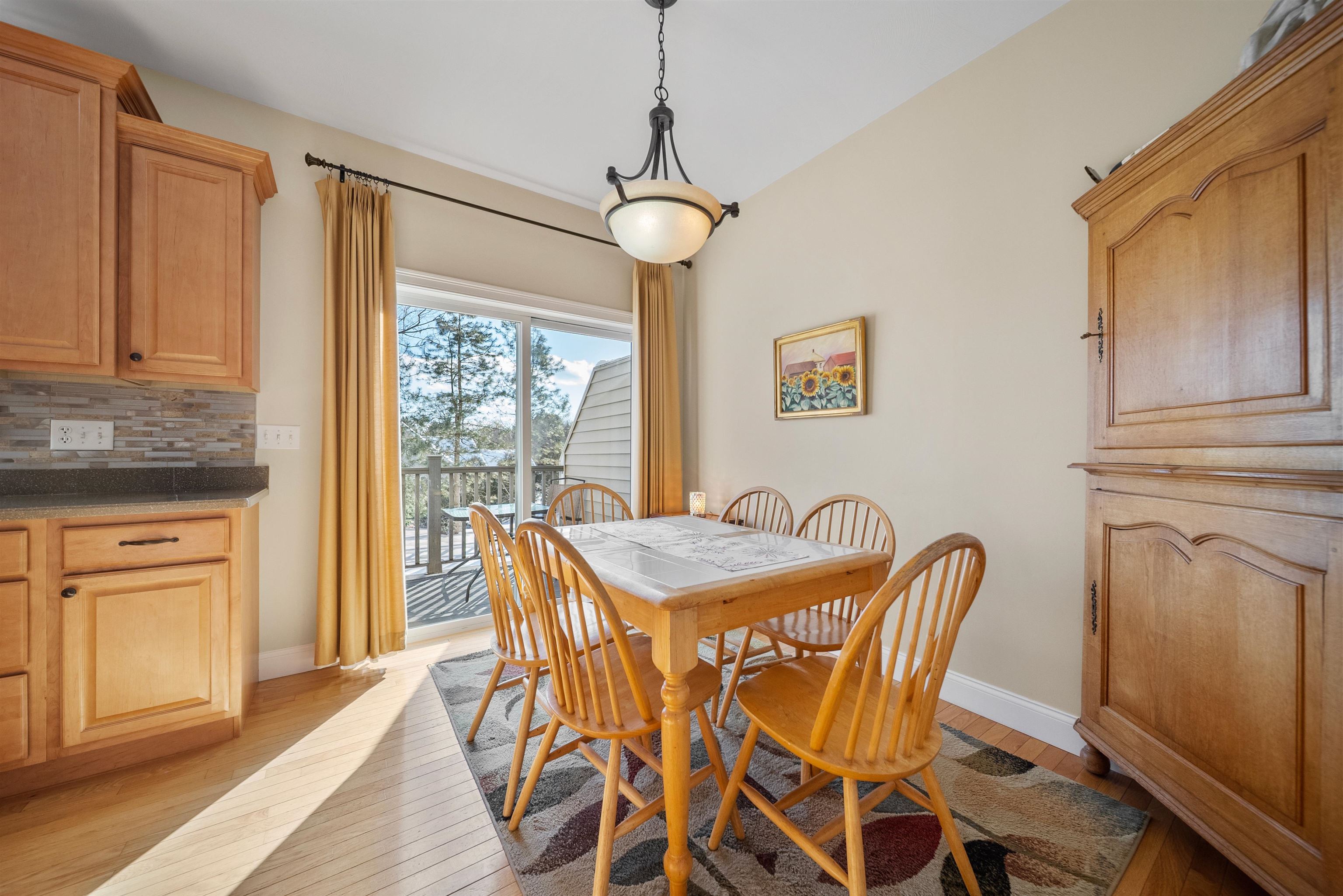 81 North High Street, Unit 10 Derry, NH 03038 - Photo 16 of 39