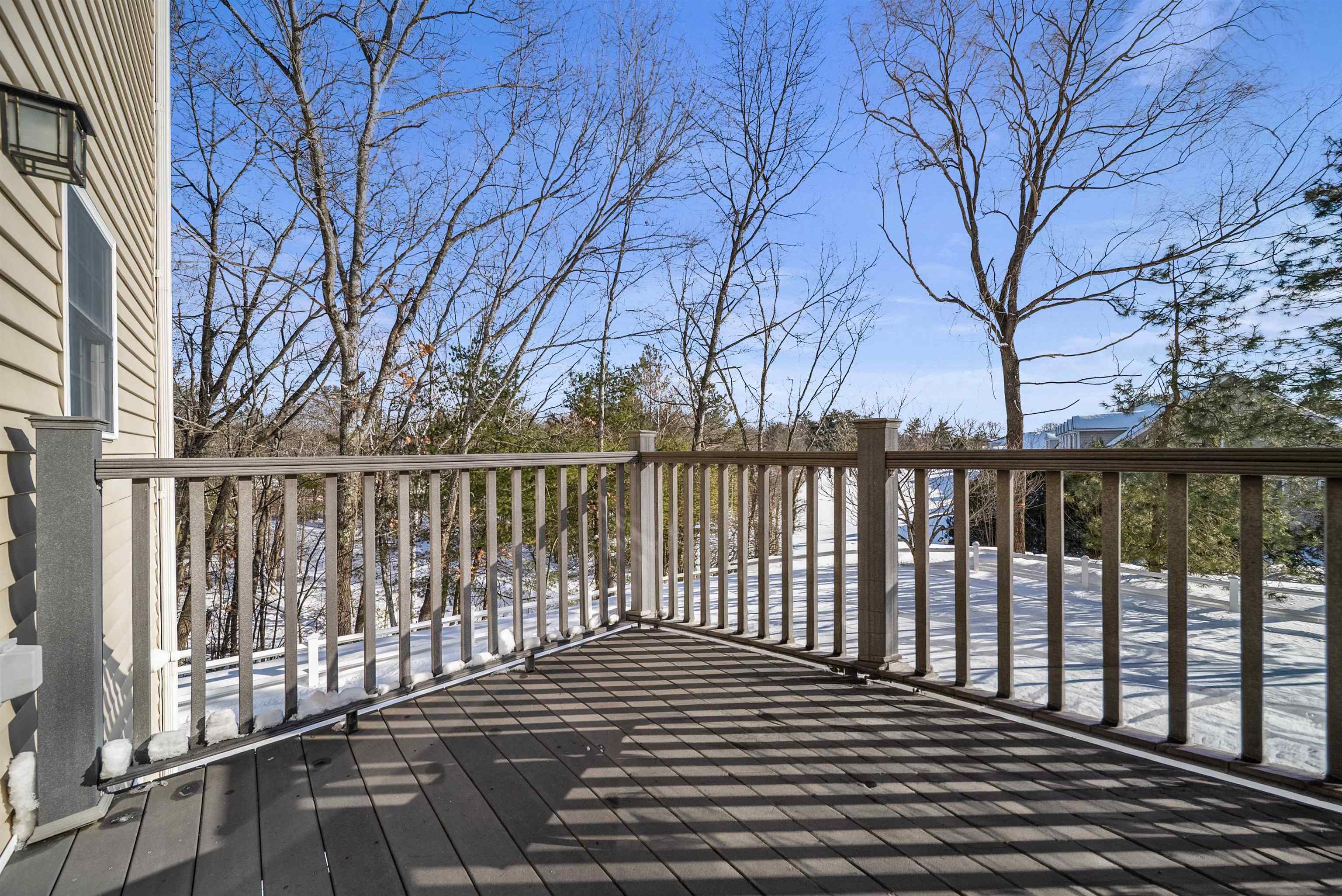 81 North High Street, Unit 10 Derry, NH 03038 - Photo 21 of 39