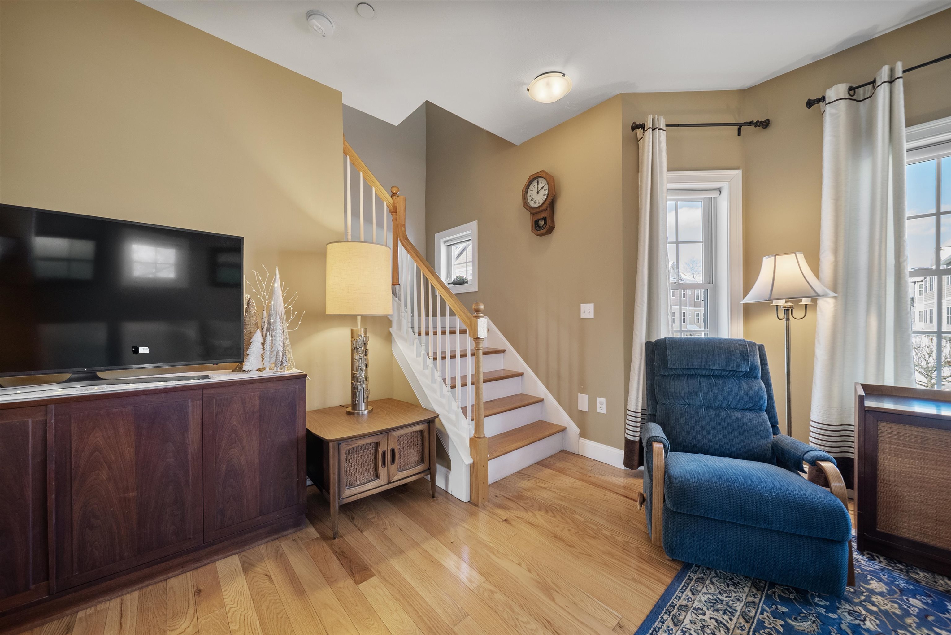 81 North High Street, Unit 10 Derry, NH 03038 - Photo 22 of 39