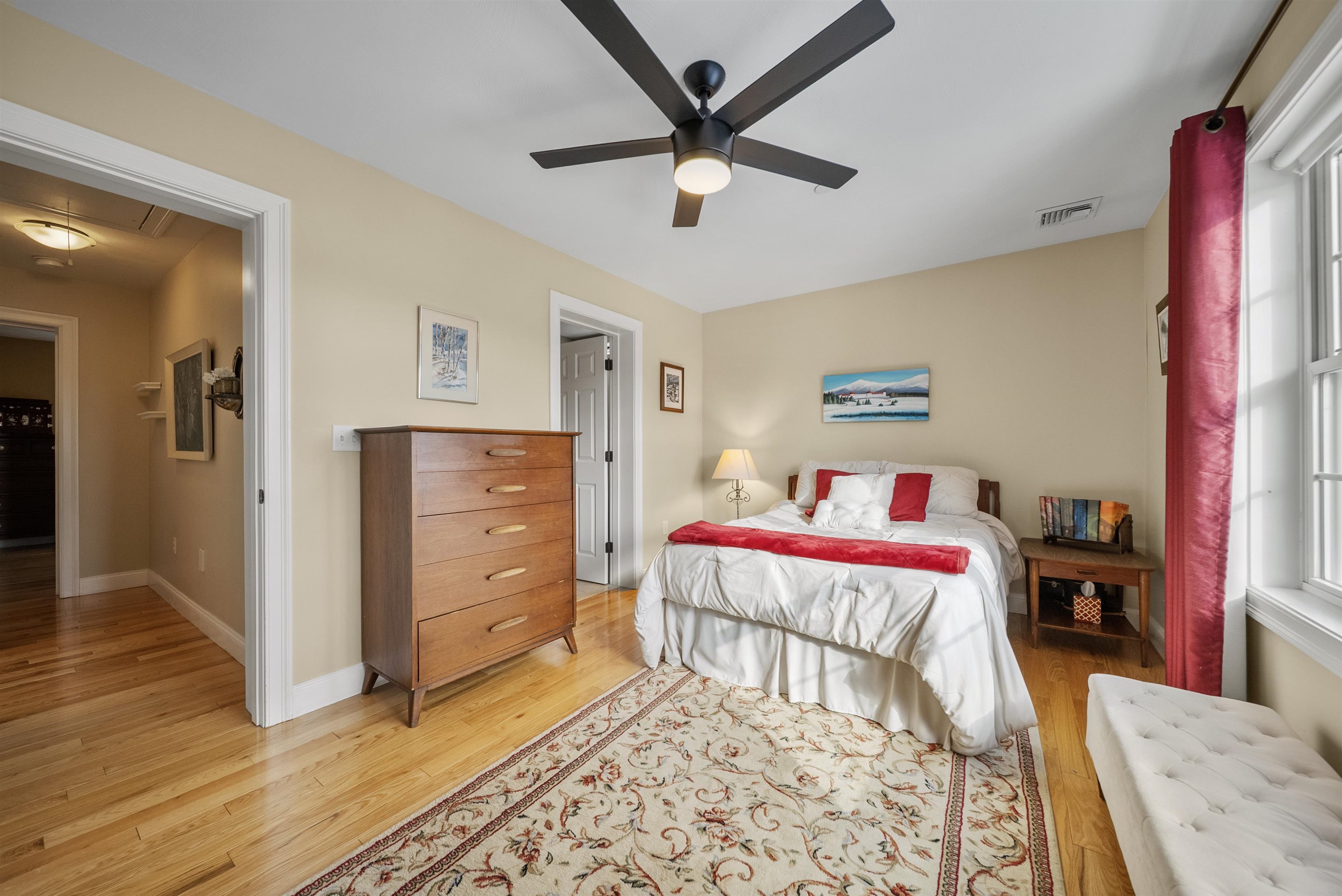 81 North High Street, Unit 10 Derry, NH 03038 - Photo 29 of 39