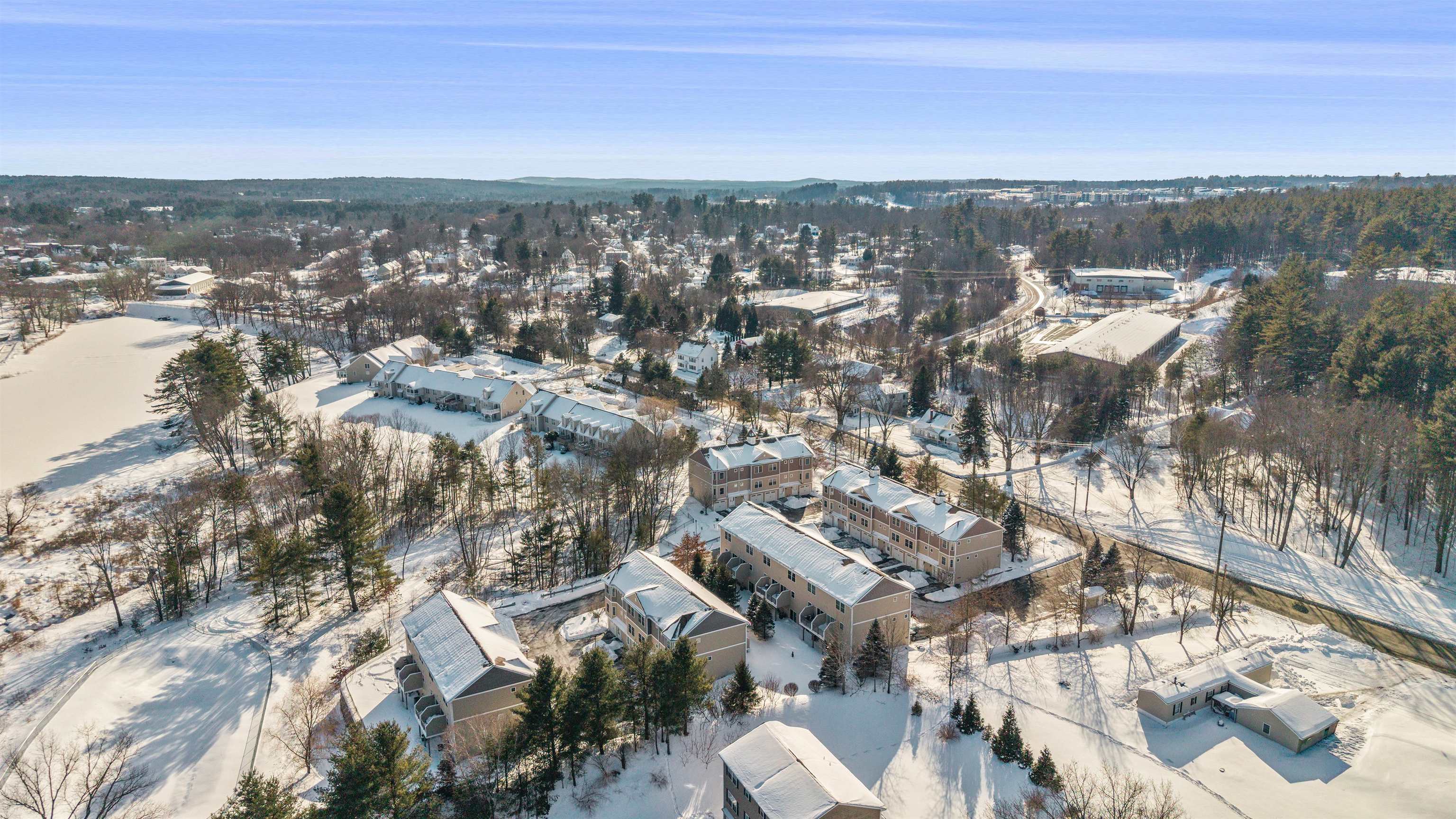 81 North High Street, Unit 10 Derry, NH 03038 - Photo 32 of 39