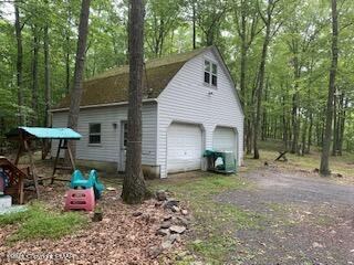 121 Mud Run Road Cresco, PA 18326 - Photo 3 of 14 IMG_0044