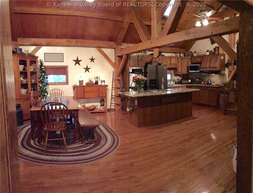 104 Country Road Charleston, WV 25313 - Photo 5 of 30 Gallery Image 5