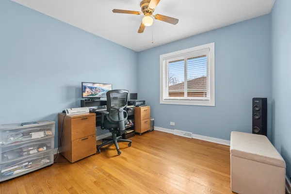 $360,000 | 216 North Lombard Avenue, Lombard, IL 60148