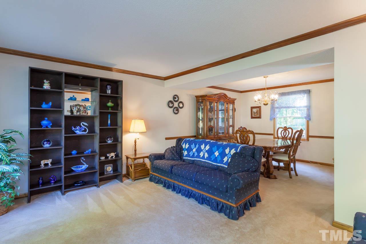 136 Benedict Lane Raleigh, NC 27614 - Photo 4 of 22