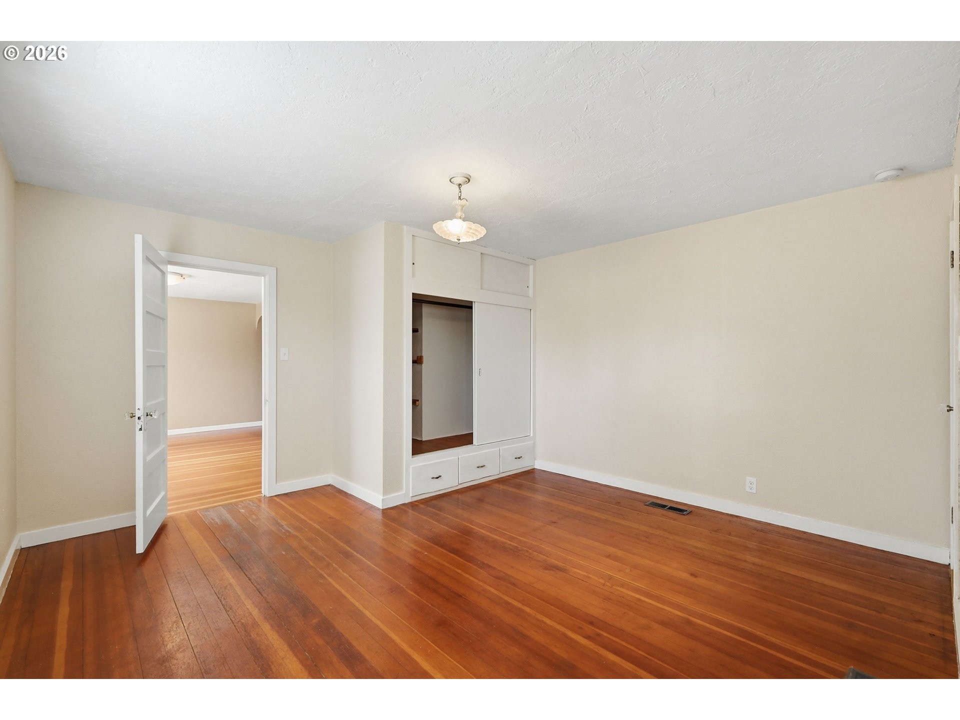 2063 2nd Street Springfield, OR 97477 - Photo 22 of 45