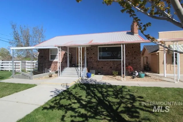 $995,000 | 2717 South Kimball Avenue, Caldwell, ID 83605
