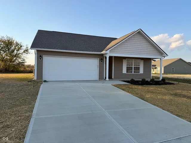 $252,900 | 1105 Lake Drive, Shirley, IN 47384
