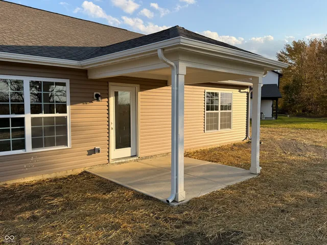 $252,900 | 1105 Lake Drive, Shirley, IN 47384