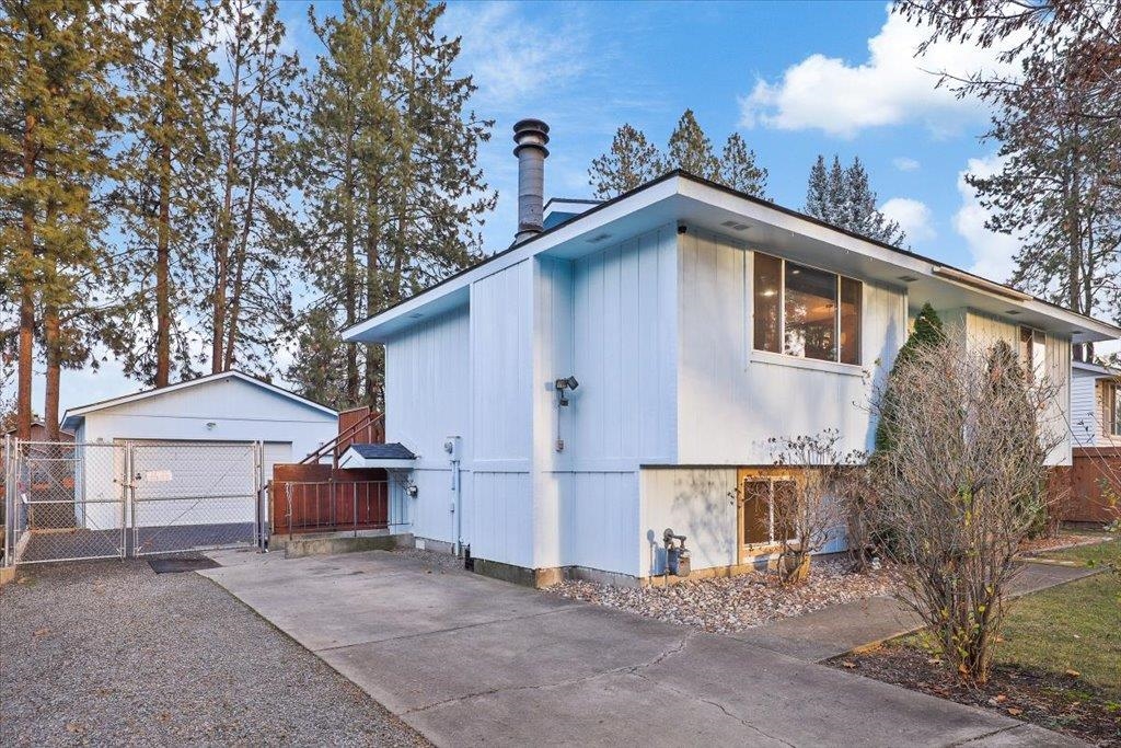 746 East Greta Avenue Spokane, WA 99208 - Photo 3 of 36