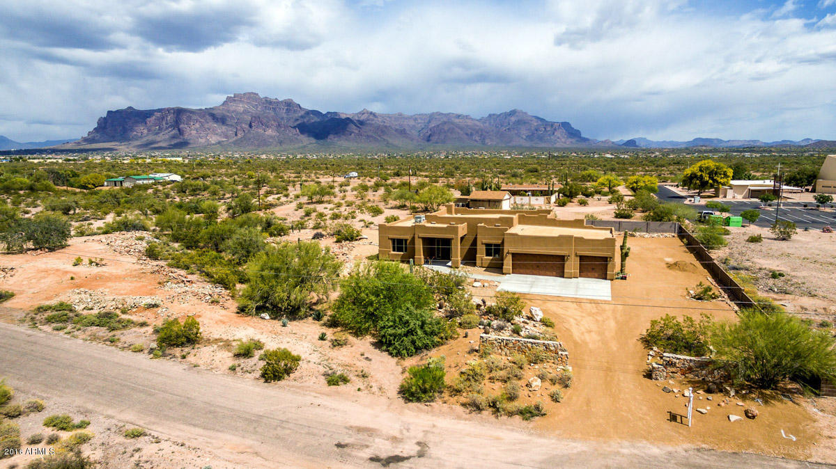 2081 South Hilton Road Apache Junction, AZ 85119 - Photo 1 of 38 Aerial View