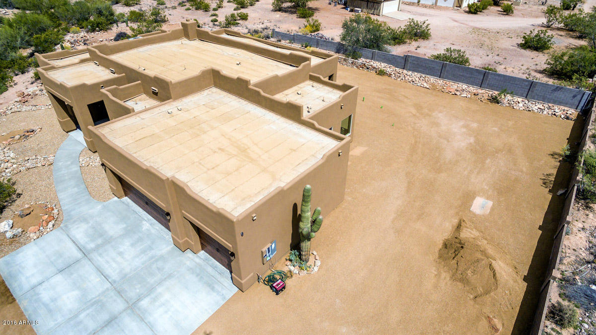 2081 South Hilton Road Apache Junction, AZ 85119 - Photo 27 of 38 Roof Aeriel View