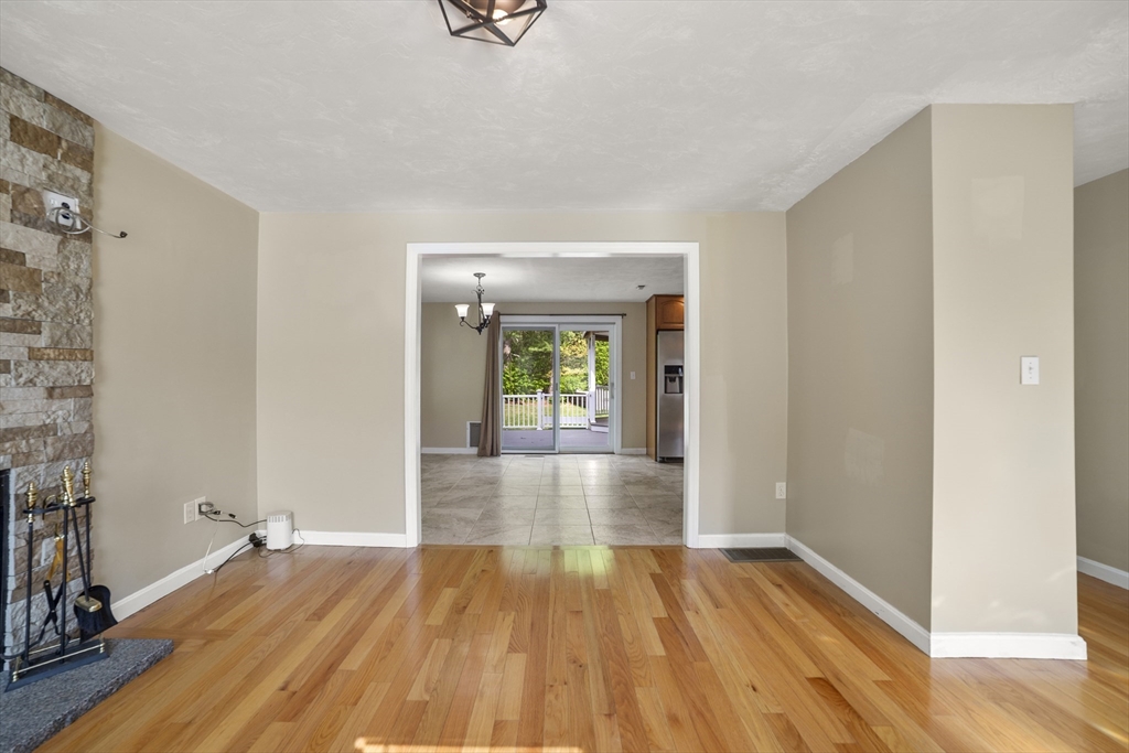 45 Thiels Way Raynham, MA 02767 - Photo 13 of 41