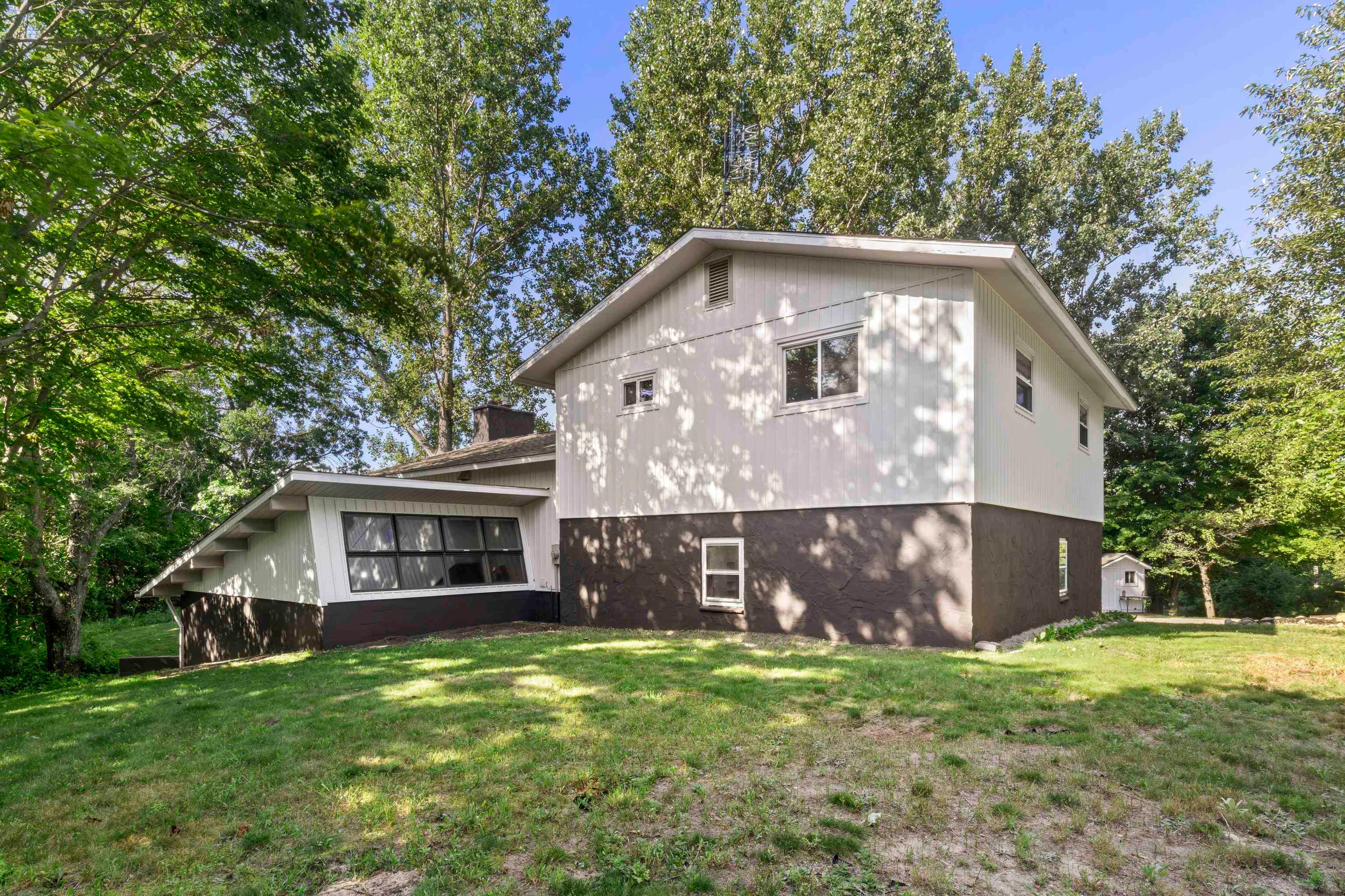 1044 Edenhill Road Beulah, MI 49617 - Photo 39 of 44 Gallery Image 39