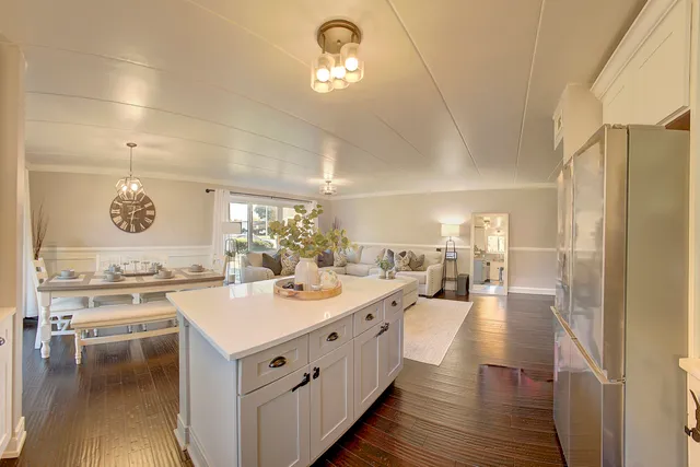 $217,500 | 10230 Washington Avenue, Unit 1D, Oak Lawn, IL 60453