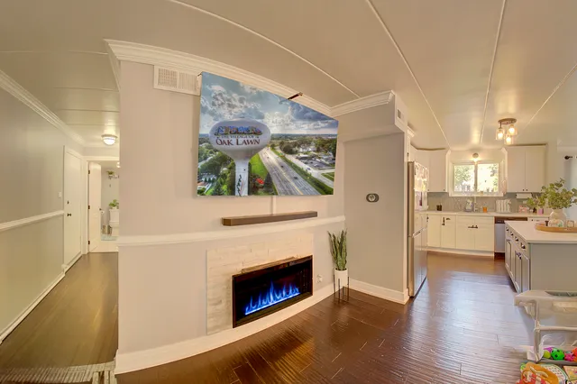 $217,500 | 10230 Washington Avenue, Unit 1D, Oak Lawn, IL 60453