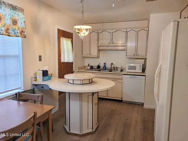 $175,000 | 7116 Knollwood Drive, Biloxi, MS 39532