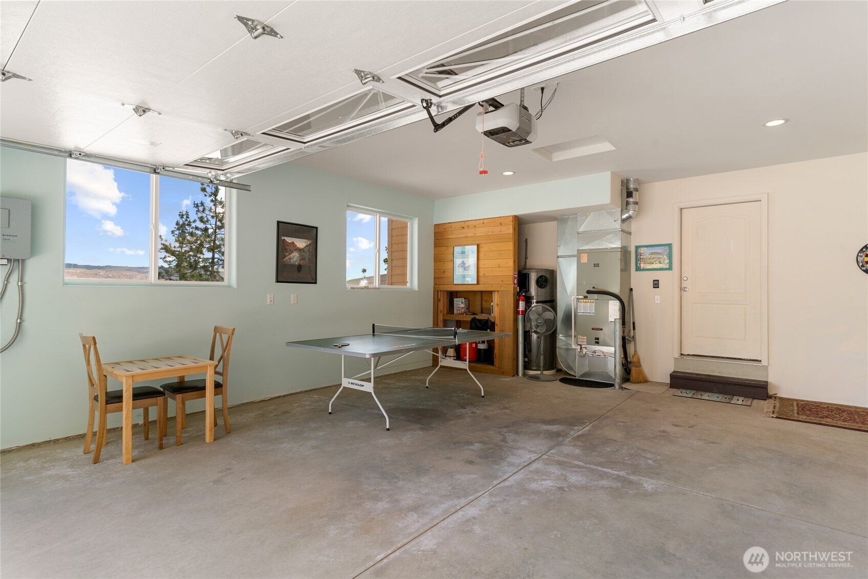 165 Granite Falls Road Chelan, WA 98816 - Photo 25 of 27 a view of a livingroom with furniture and a window