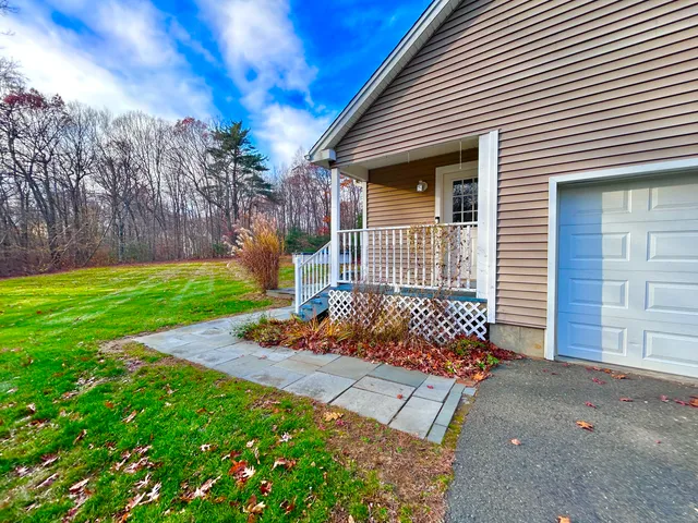 $749,000 | 50 Ancient Highway, Oxford, CT 06478