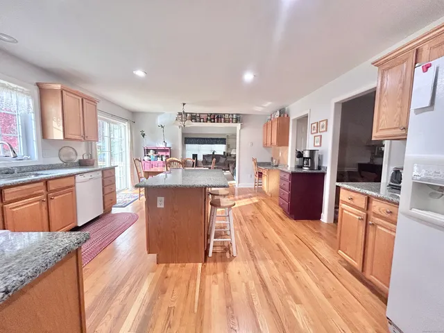 $749,000 | 50 Ancient Highway, Oxford, CT 06478