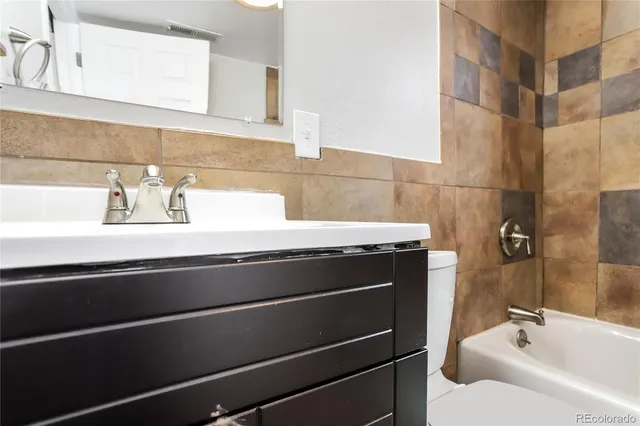 $2,545 | 1140 Jamaica Street, Aurora, CO 80010