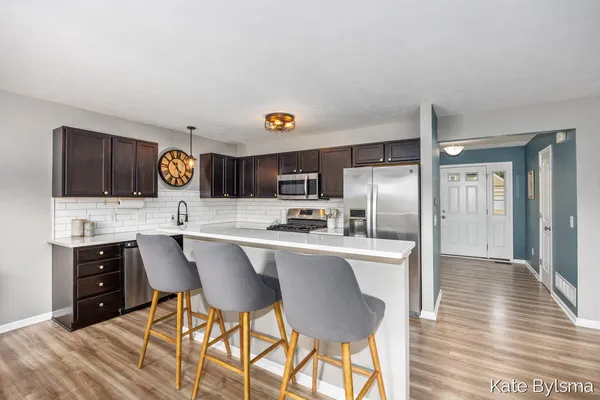 $499,900 | 2132 Hollyhock Northeast, Belmont, MI 49306